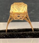 A 9ct gold citrine ring (Approximate Weight 4g) Size L