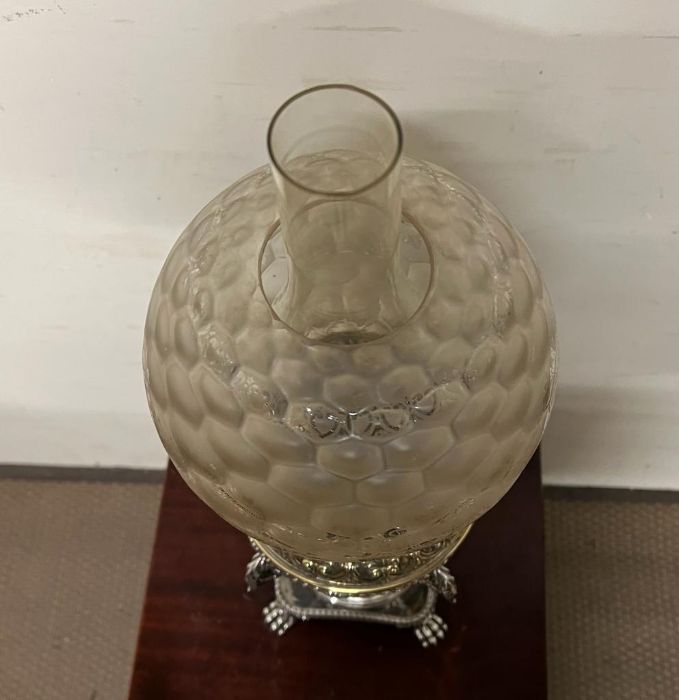 An oil burner messenger lamp with golf ball style glass shade and white metal stand - Image 8 of 9