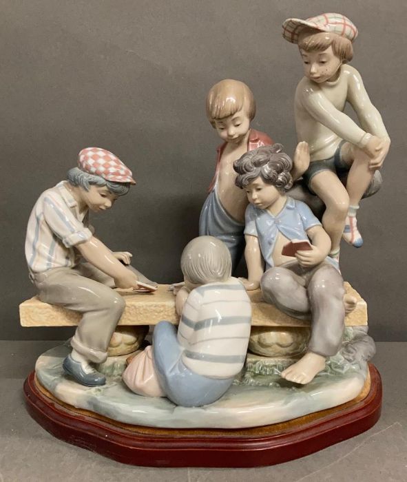 A large Nao figurine "Boys Playing Cards" - Image 3 of 5