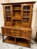 An English oak dresser by Wycliffe of Warwickshire (H200cm W150cm D60cm)