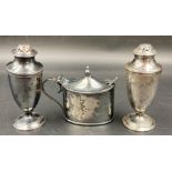 Hallmarked Silver cruets salts and a mustard pot with blue glass liner and spoon. (205g)