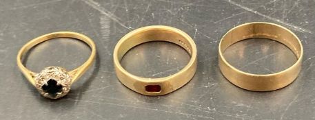 A selection of three 9ct gold rings in differing styles (Total Approximate Weight 9.2g) Size P & S