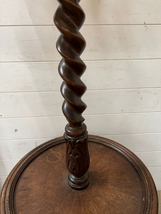 A Victorian table standard lamp - Image 3 of 3