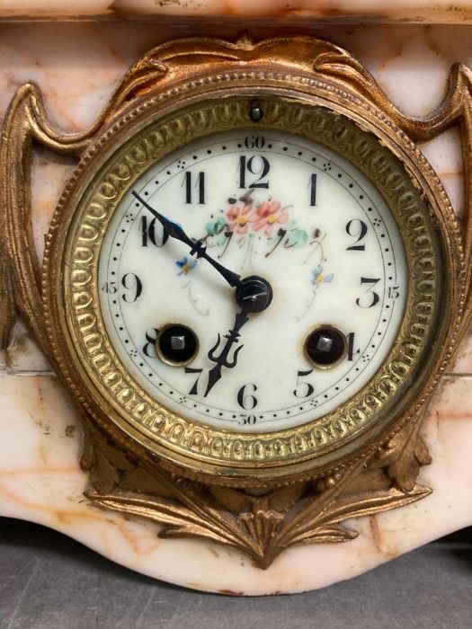 French Art Nouveau mantle clock with a pair of matching vase garniture, white ceramic dial with - Image 2 of 5