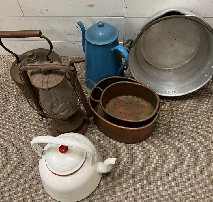 A selection of vintage cookware to include copper, enamel teapots etc - Image 2 of 2
