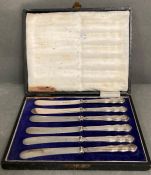 A cased set of hallmarked silver handled butter knives, Sheffield 1920