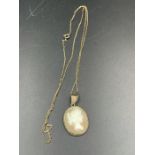 9ct gold chain and cameo pendant