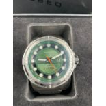 Nubeo Orbit automatic green dial so case and bezel so bracelet