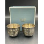 A pair of hallmarked silver beakers by Payne & Son of Oxford (Approximate weight 138g)