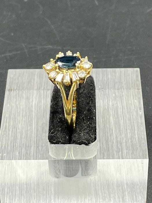 An 18ct gold sapphire and diamond ring, size O - Image 3 of 5