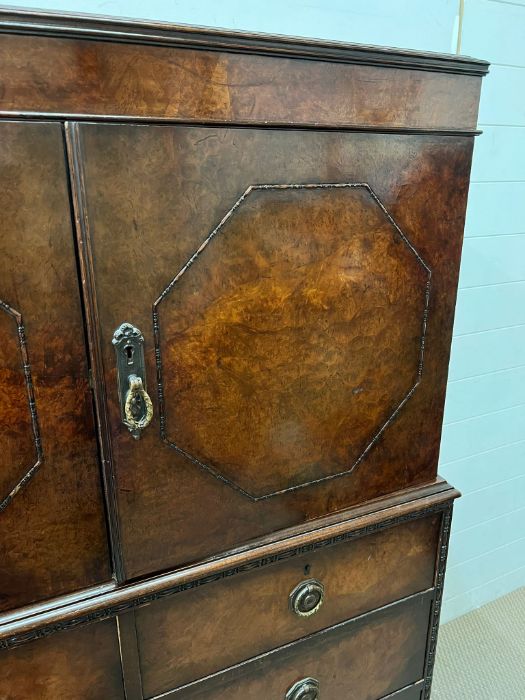 A linen press with panelled doors opening up to shelves with a chest of drawers under (H152cm - Image 3 of 9