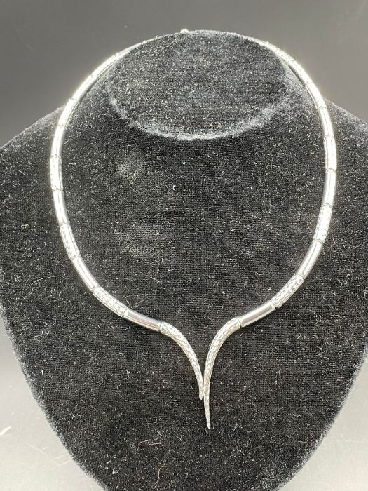 A 9ct white gold necklace (Approximate full weight 18.8g) - Image 3 of 4