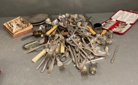 A selection of various cutlery