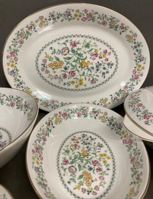 A part Royal Doulton "Spring Glory" dinner service - Image 2 of 5