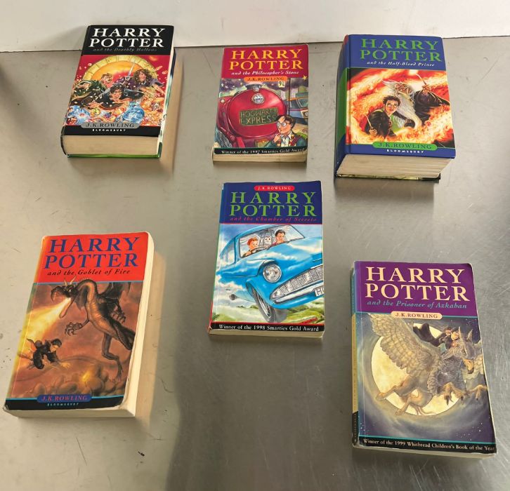 Six Harry Potter books and three David Walliams - Image 2 of 13