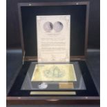 The Smithsonian Uncovered design London & The Lion, boxed set 1oz silver coin by The London Mint