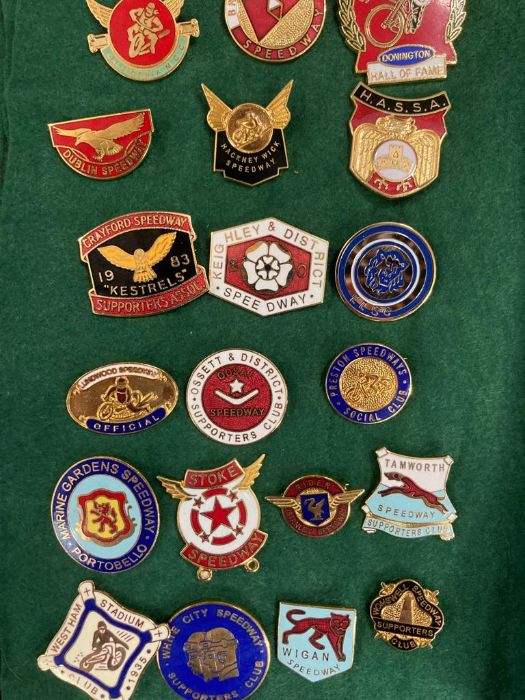 A collection of Speedway badges (Approximately 130 in total) to include Stamford Bridge 1930, - Image 4 of 10