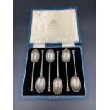 A cased set of Mappin & Webb silver teaspoons, hallmarked for Sheffield 1966