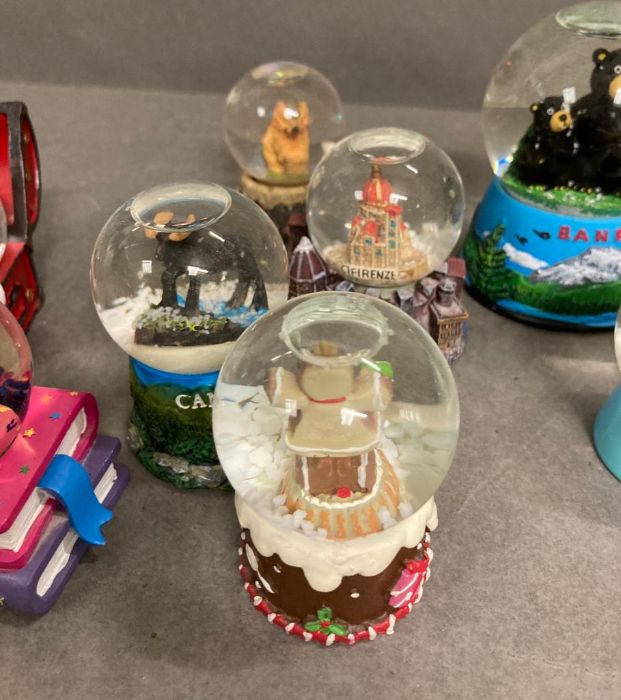A boxed selection of snow globes - Image 4 of 7