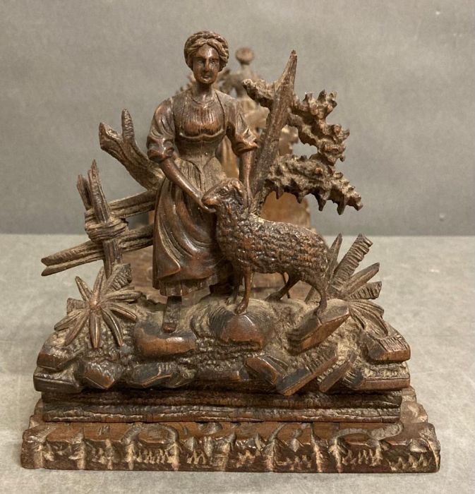 A pair of ornate hand carved adjustable book ends of a pastoral scene - Image 6 of 6