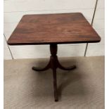 George III pedestal table (H73cm SQ67cm)