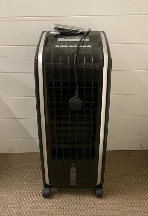 A black Dellwood air con unit on wheel (Untested) - Image 3 of 3