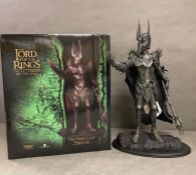 The Lord of the Rings Sideshow Weta Collectible" The Dark Lord Sauron statue" 294/9500