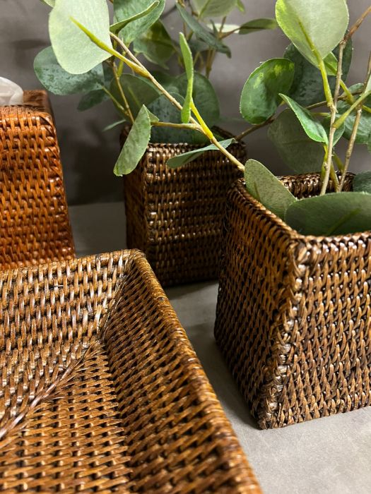 Three woven tissue box covers, two woven pen pots, and two woven trays - Image 3 of 3