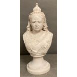 A marble bust of Queen Victoria (Height 38cm)
