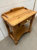 A pine wash stand with drawer (H68cm W60cm D37cm)