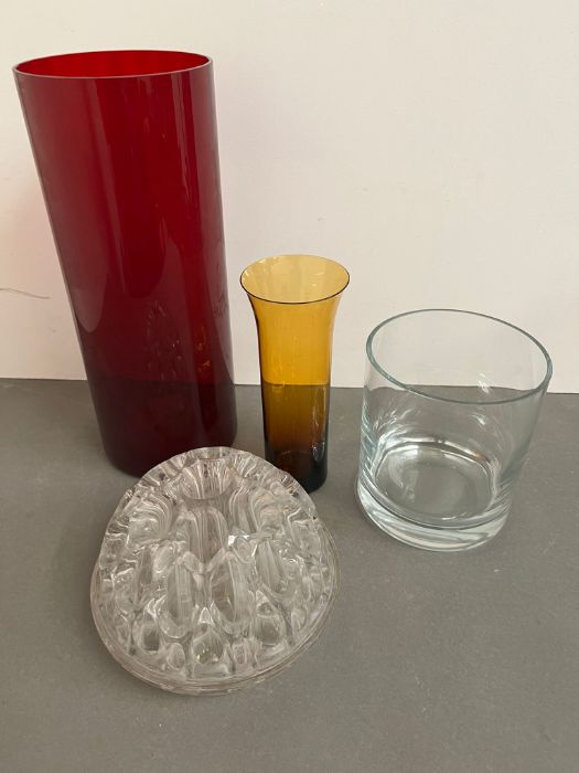 A selection of cut glass and coloured vases - Image 2 of 2