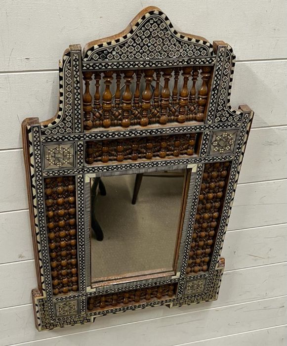 An inlaid mother of pearl Egyptian style wall mirror (41cm x 65cm) - Image 2 of 4