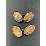 A Pair of 9ct gold cuff links (Approximate Weight 2.7g)