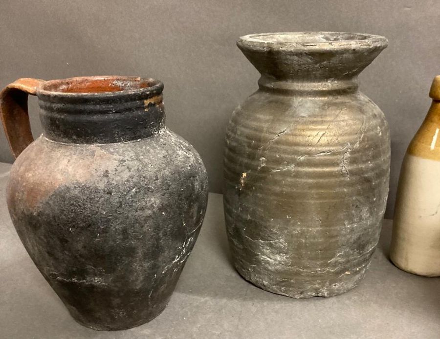 A selection of vintage clay pots and amphora and a stoneware bottle - Image 2 of 4