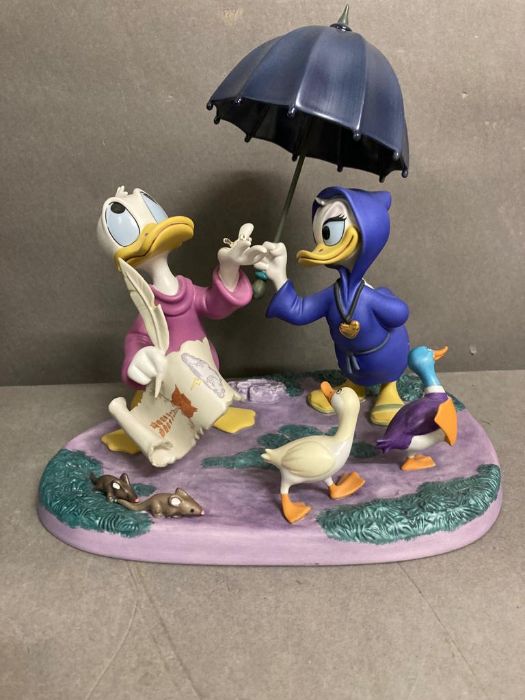 Walt Disney Classics Collection Donald and Daisy 1201846 - Image 2 of 4