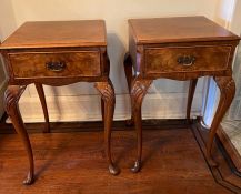 A pair of walnut side table with drawers to centre on cabriole legs (H67cm W40cm D36cm)