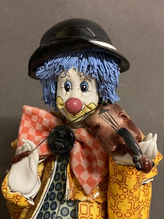 A large limited edition Zampiva seated clown playing a violin.AF - Image 5 of 10