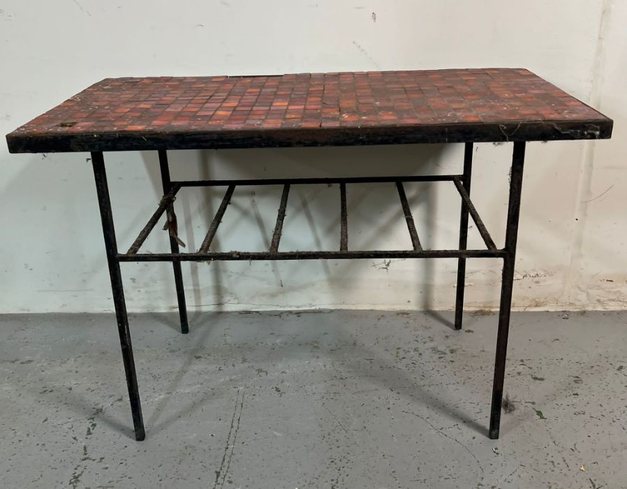 A metal frame small side table with tiled top (H40cm W60cm D30cm)