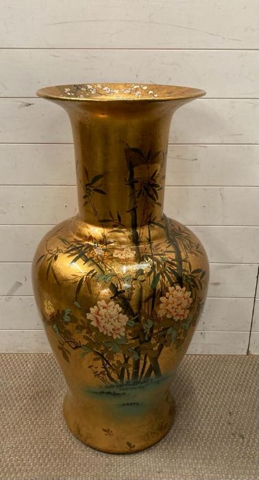 A large Chinese vase in gold with bamboo and floral detail (H97cm) - Image 4 of 4