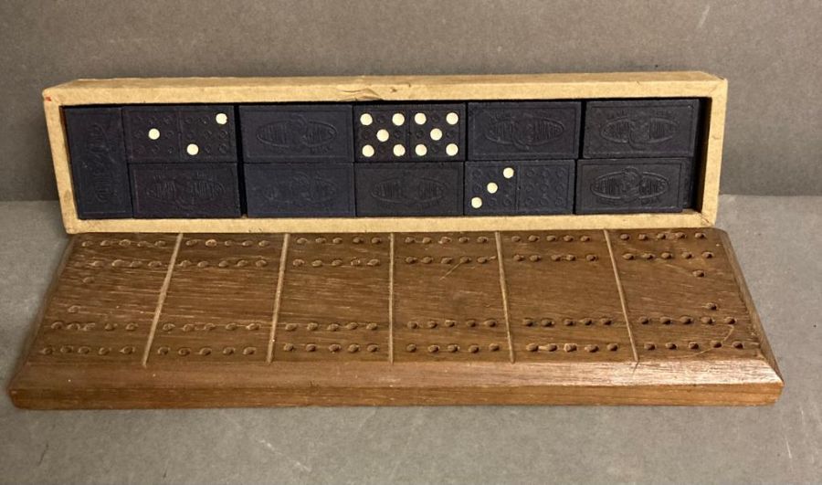 Vintage boxed set of Glevum dominoes and a cribbage board - Image 2 of 2