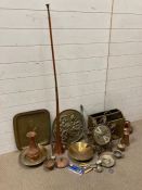 A selection of mixed metal items to include brass and copper