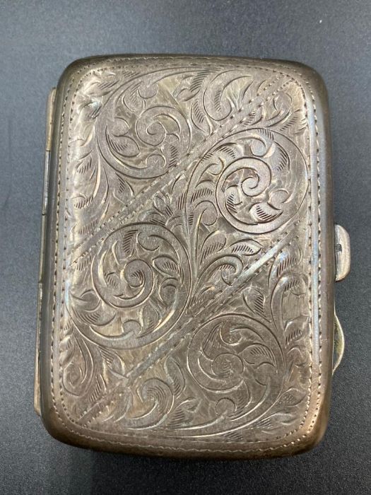 A silver cigarette case, hallmarked for Birmingham. - Image 4 of 4