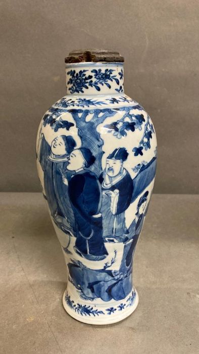 A Late 19th Century Kangxi vase with wooden seal. H 27cm - Image 3 of 5