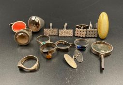 A selection of vintage jewellery including some made in Finland etc.