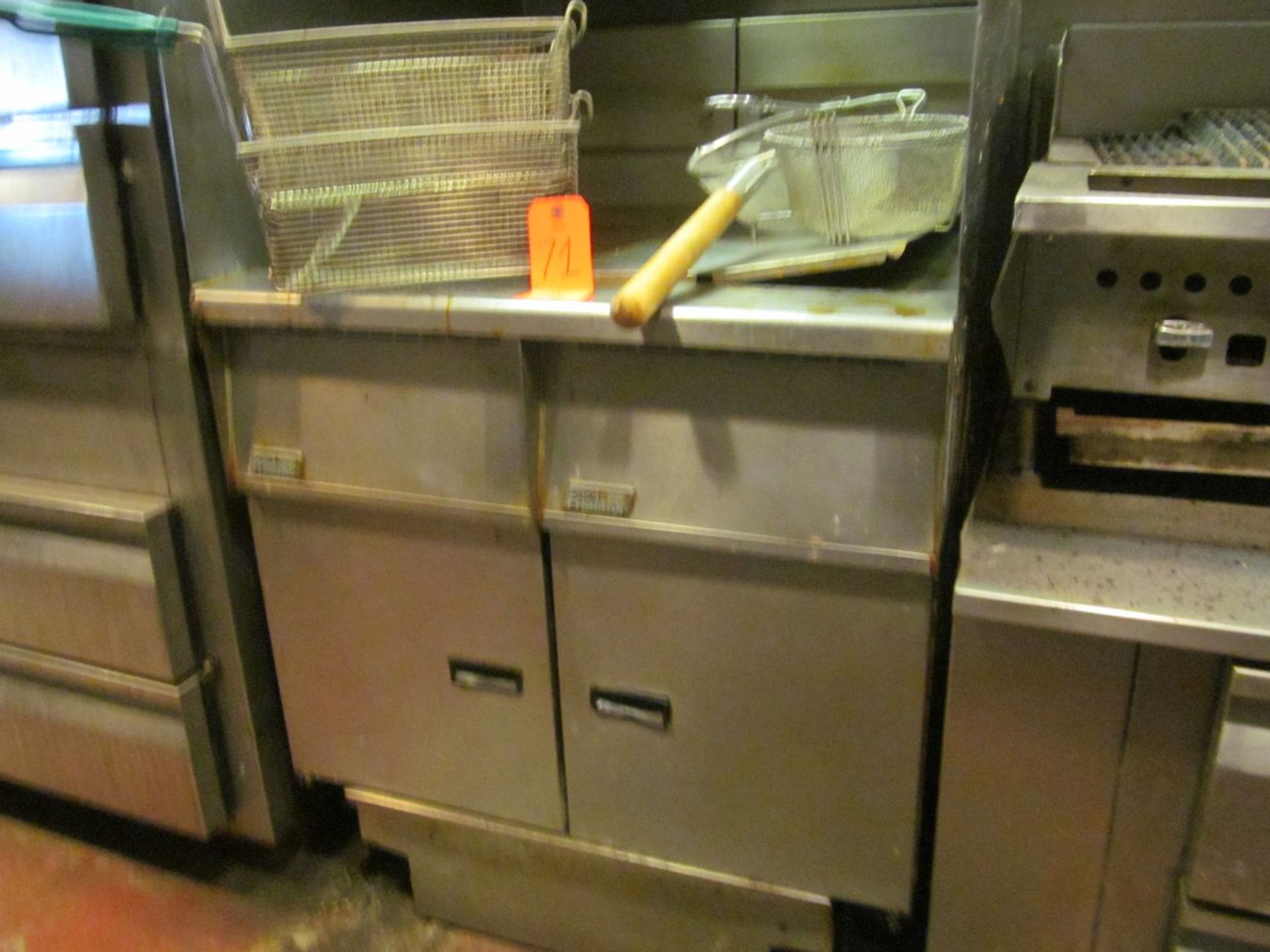 Pitco Frialator 2-Station Deep Fryer; with Related Baskets (Kitchen)