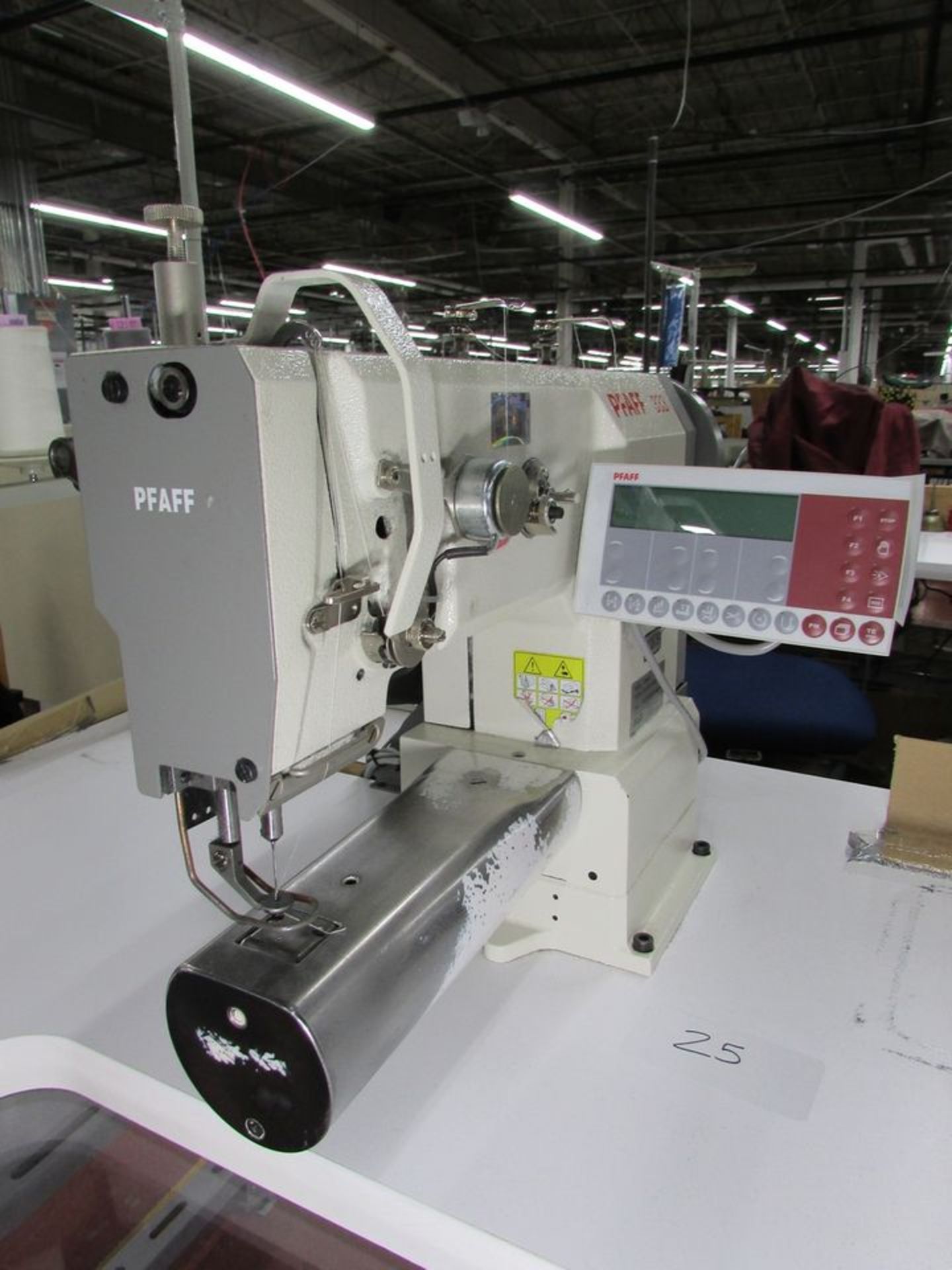 Pfaff Model 333-712/02 (S/N: 7255691) Single Needle Lockstitch Cylinder Bed Sewing Machine, Auto - Image 5 of 11