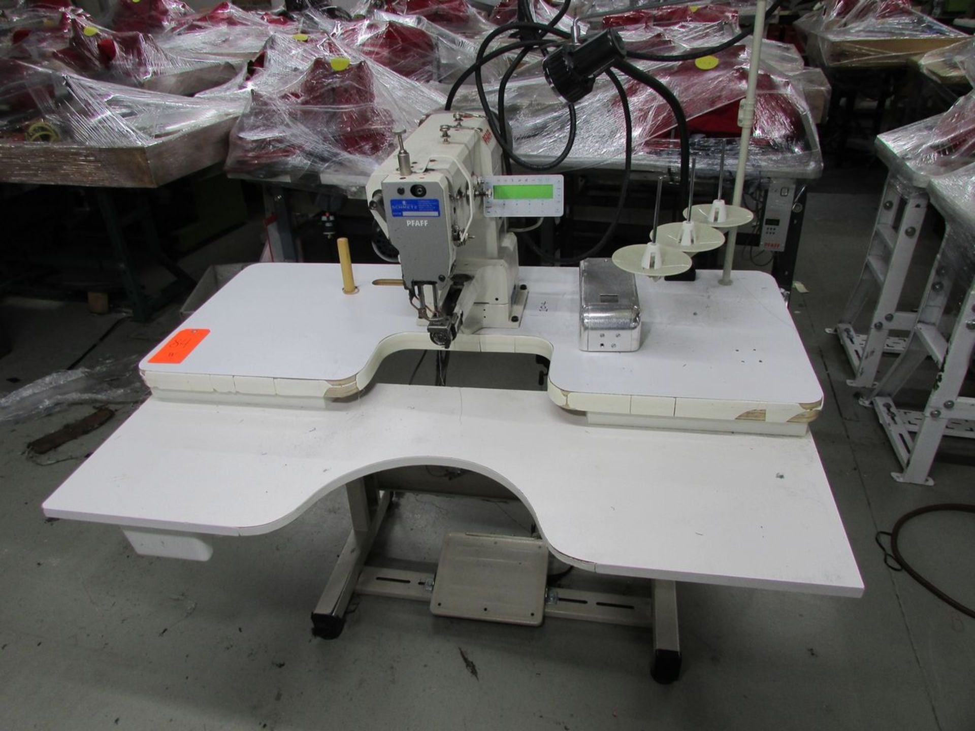 Pfaff Model 333-12/02-6/01 (S/N: 7204259) Single Needle Lockstitch Cylinder Bed Sewing Machine, - Image 3 of 11