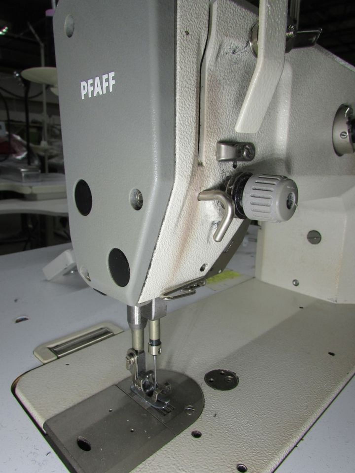 Pfaff Model 1181-8/11-900/24 (S/N: 6042302) Single Needle Lockstitch Sewing Machine, Back Tack, - Image 5 of 10