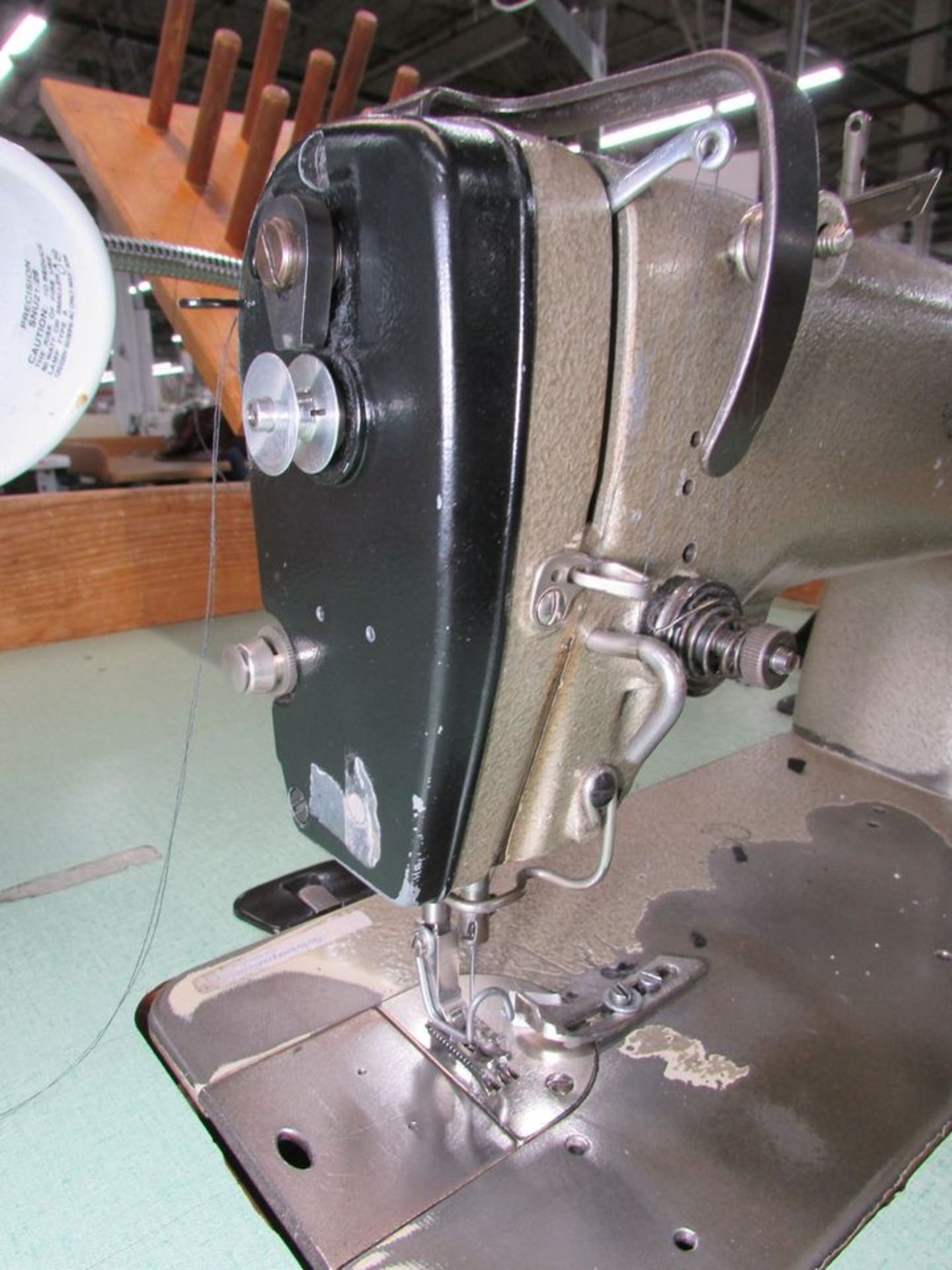 Pfaff Model 463-34/01 (S/N: 1310267) Single Needle Lockstitch Sewing Machine, Back Tack, Auto Needle - Image 5 of 9