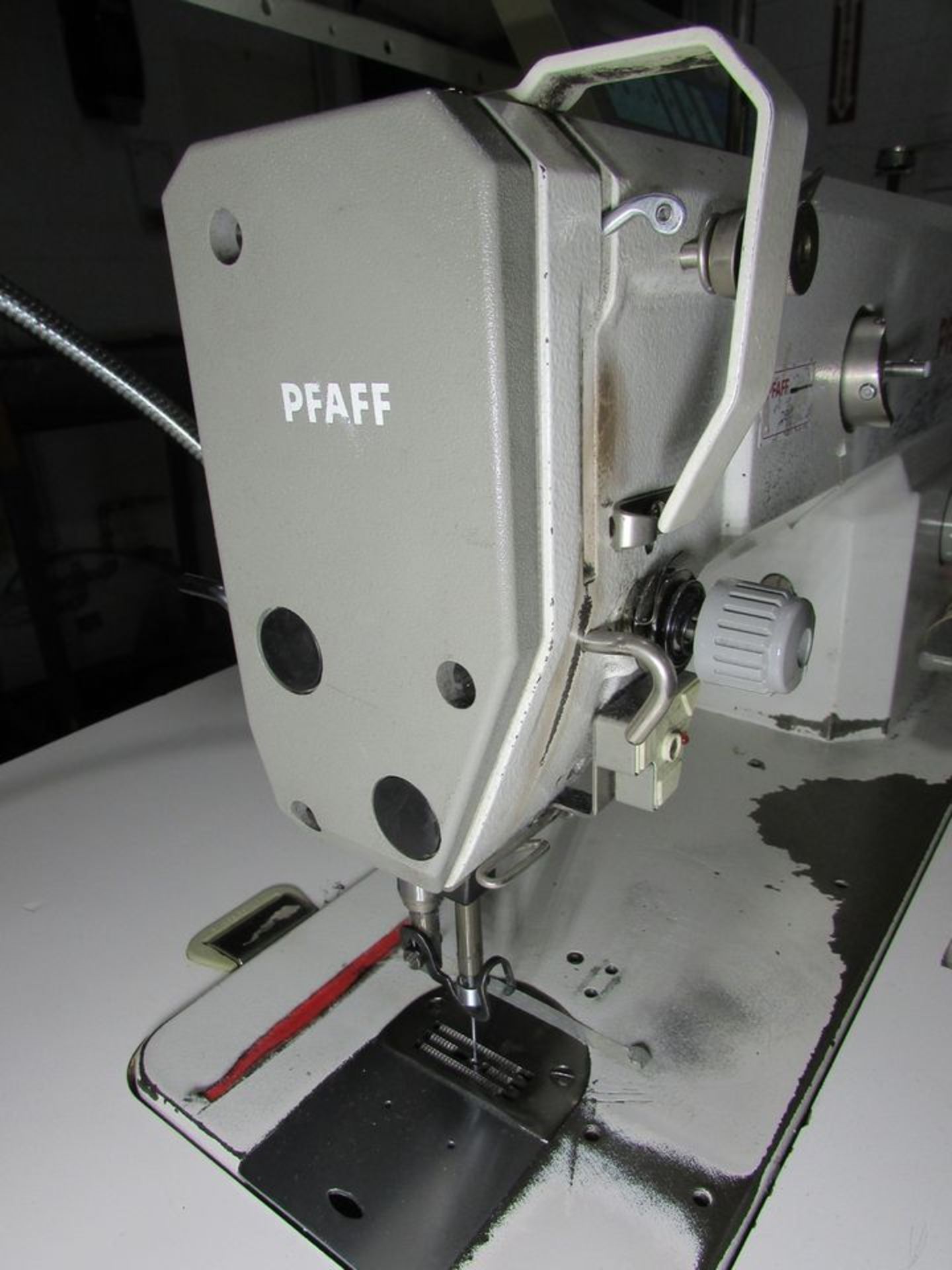 Pfaff Model 1053-8/31-900/24 (S/N: 3-116924) Single Needle Lockstitch Sewing Machine, Pfaff Stitch - Image 5 of 9